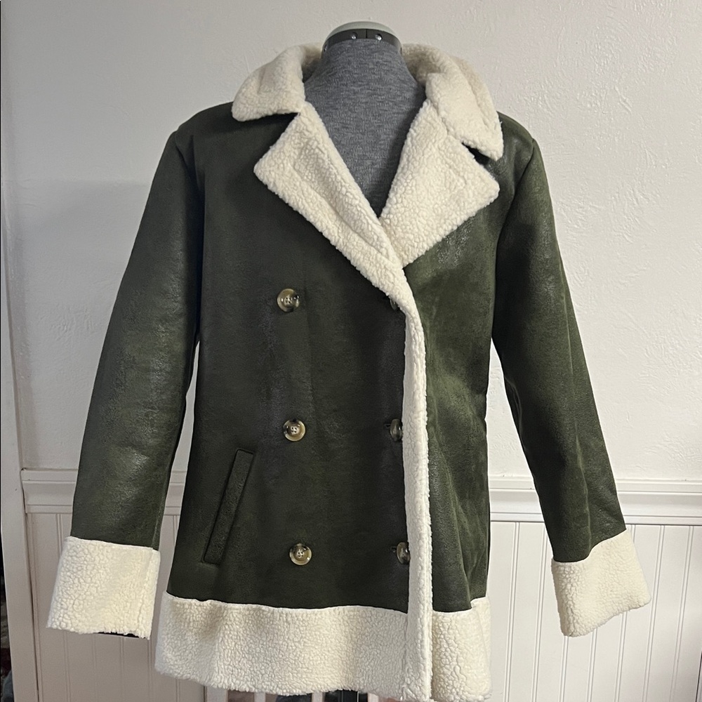 Chic Olive Teddy Jacket with Cream Trim